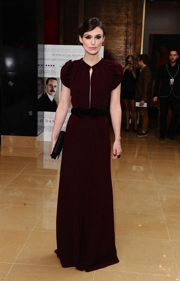 Keira Knightley arrives at the premiere of A Dangerous Method at The MayFair Hotel.jpg